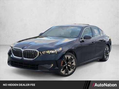 Certified 2026 BMW i5 eDrive40 RWD image 1