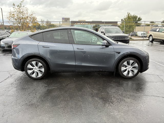 Used 2023 Tesla Model Y Long Range AWD/4WD image 4