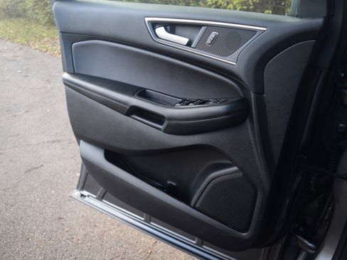 Used 2023 Ford Edge SEL w/ Convenience Package image 18