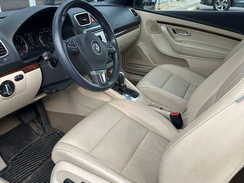 Used 2012 Volkswagen Eos FWD image 2