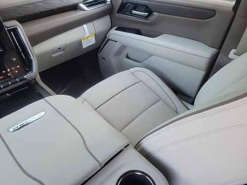 New 2026 GMC Yukon Denali image 14