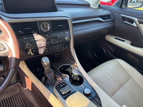 Used 2017 Lexus RX 450h AWD image 28