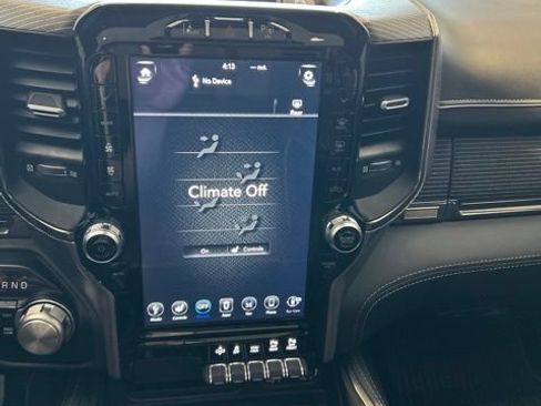 Used 2020 RAM 1500 Limited w/ Black Appearance Package AWD/4WD image 11