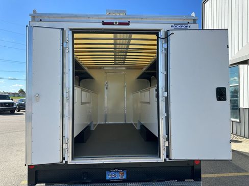 Used 2025 Ford E-350 and Econoline 350 Super Duty w/ Driver's Safety Package image 2