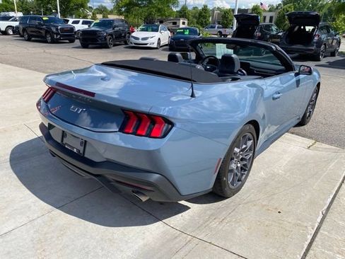 Used 2024 Ford Mustang GT Premium w/ GT Performance Package RWD image 3