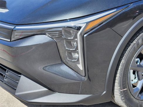 New 2026 Kia K4 LXS image 6