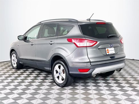 Used 2015 Ford Escape SE image 6