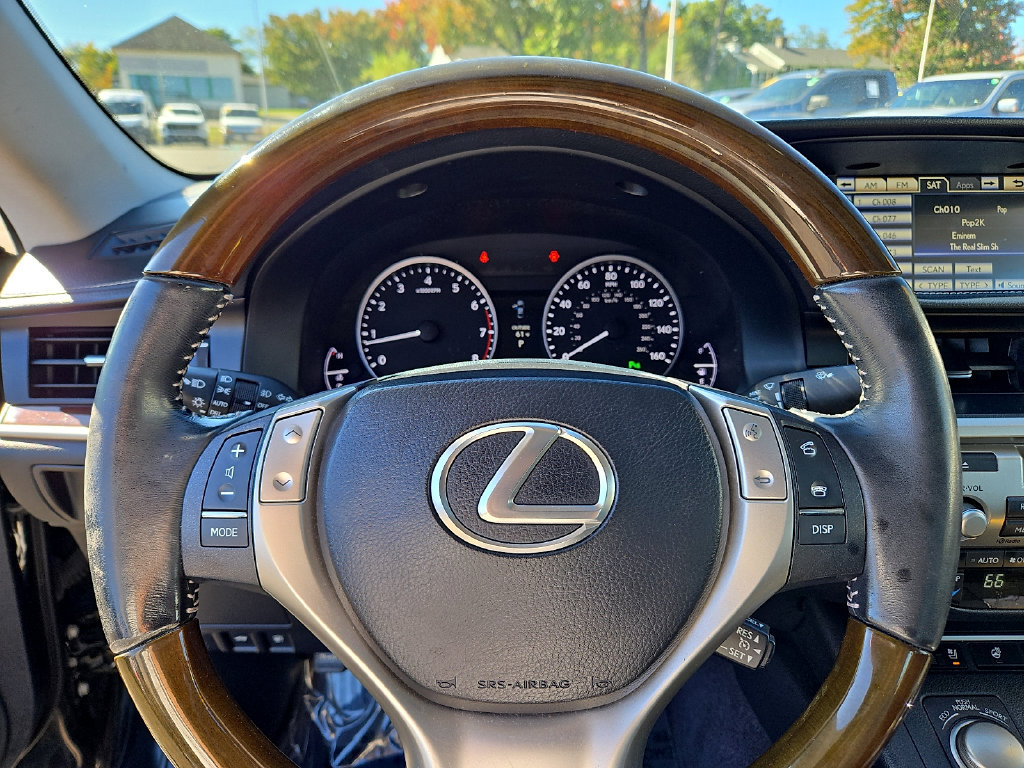 Used 2014 Lexus ES 350 w/ Luxury Package FWD image 20
