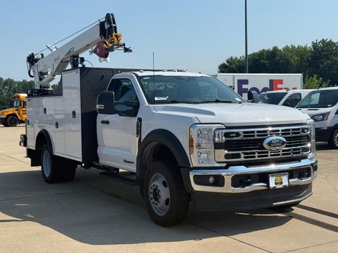 New 2026 Ford F550 4x4 Regular Cab Super Duty image 3