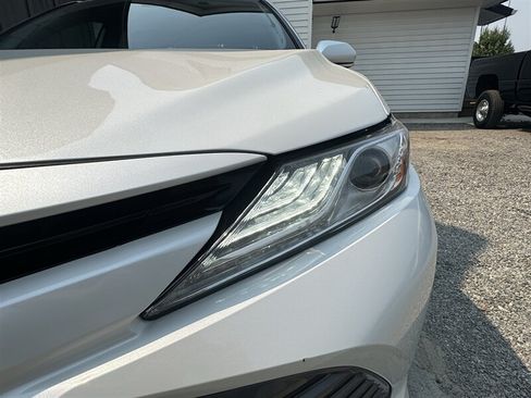 Used 2020 Toyota Camry XLE w/ Carpet Mat Package FWD image 32
