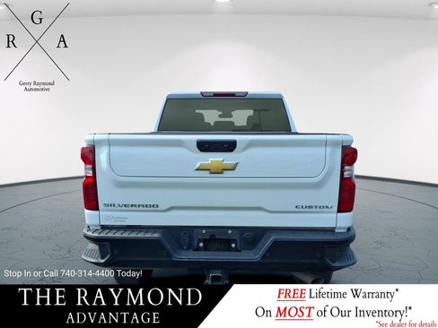 Used 2024 Chevrolet Silverado 2500 Custom w/ Custom Value Package AWD/4WD image 4