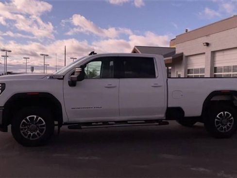 Used 2024 GMC Sierra 3500 SLE image 6
