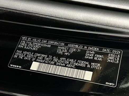 Used 2024 Volvo XC90 B5 Plus image 35