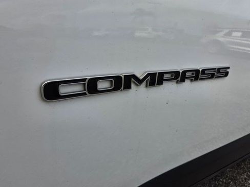 Used 2023 Jeep Compass Limited AWD/4WD image 19