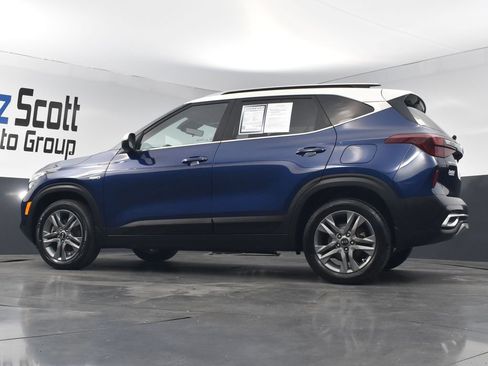Used 2021 Kia Seltos S AWD/4WD image 19