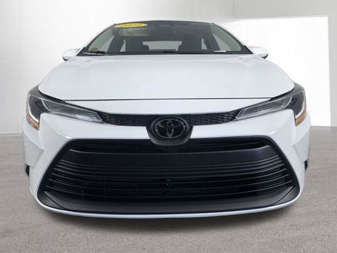 Used 2024 Toyota Corolla LE FWD image 45