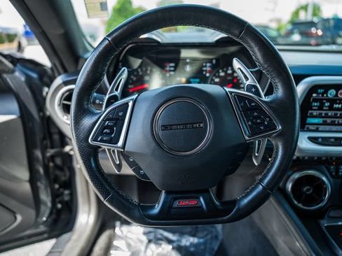 Used 2018 Chevrolet Camaro SS RWD image 31
