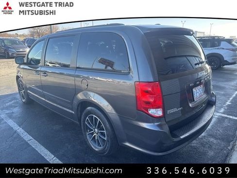Used 2017 Dodge Grand Caravan GT image 9