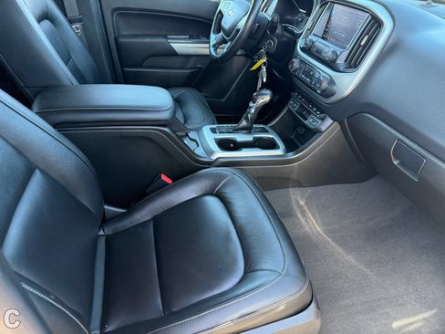 Used 2022 Chevrolet Colorado ZR2 AWD/4WD image 12