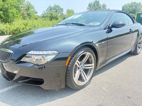 Used 2010 BMW M6 Convertible RWD image 3