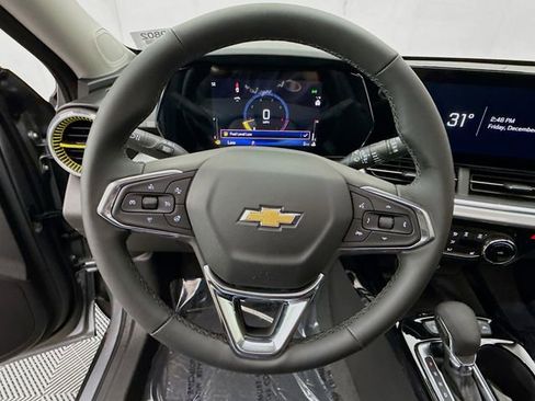 New 2026 Chevrolet Trax LT w/ Sunroof Package image 12