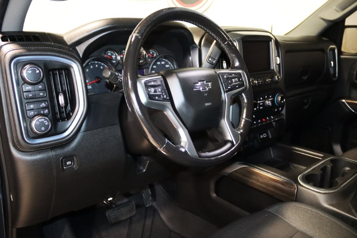 Used 2019 Chevrolet Silverado 1500 RST AWD/4WD image 44