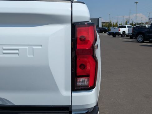 New 2025 Chevrolet Colorado LT w/ LT Convenience Package image 47
