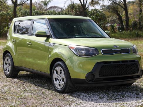 Used 2015 Kia Soul image 15