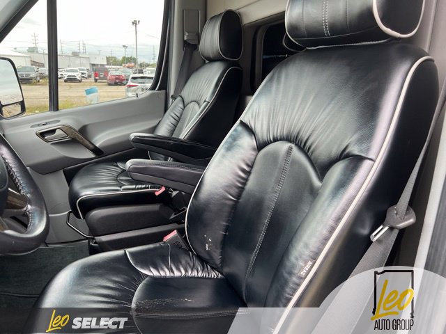 Used 2017 Mercedes-Benz Sprinter 2500 image 30