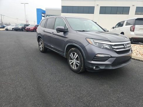 Used 2017 Honda Pilot EX image 7