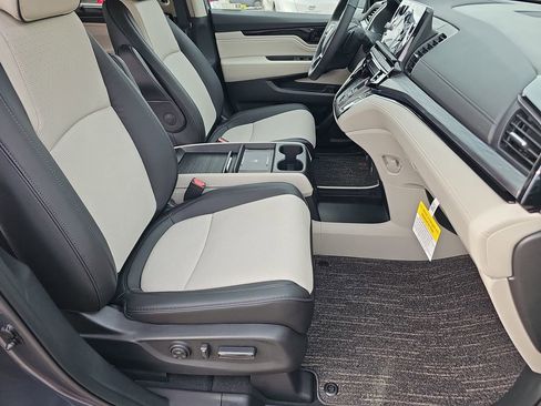 New 2026 Honda Odyssey Elite image 12