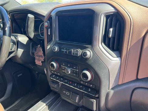 Used 2020 Chevrolet Silverado 2500 High Country w/ Z71 Off-Road Package image 8