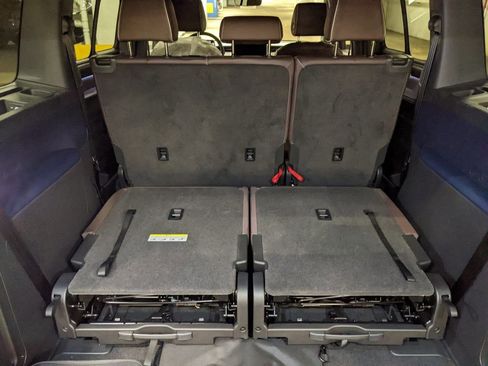 New 2025 Volkswagen ID. Buzz Pro S image 26