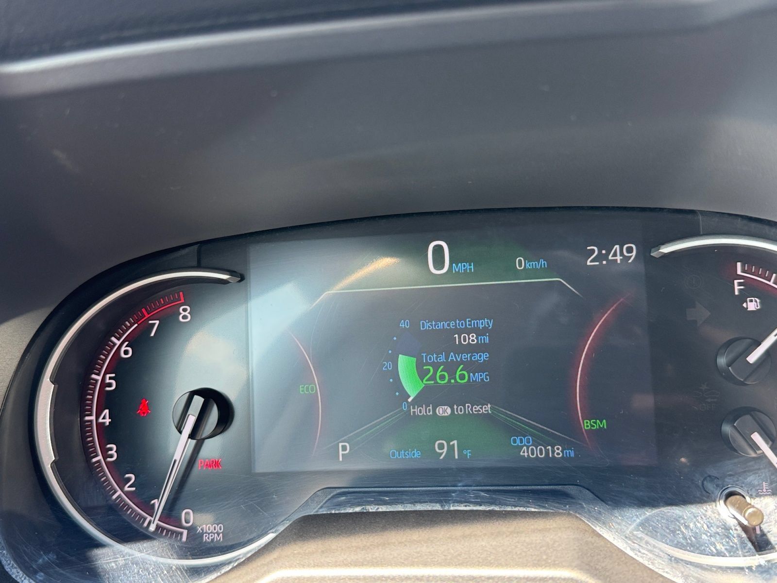 Used 2025 Toyota RAV4 XLE FWD image 22