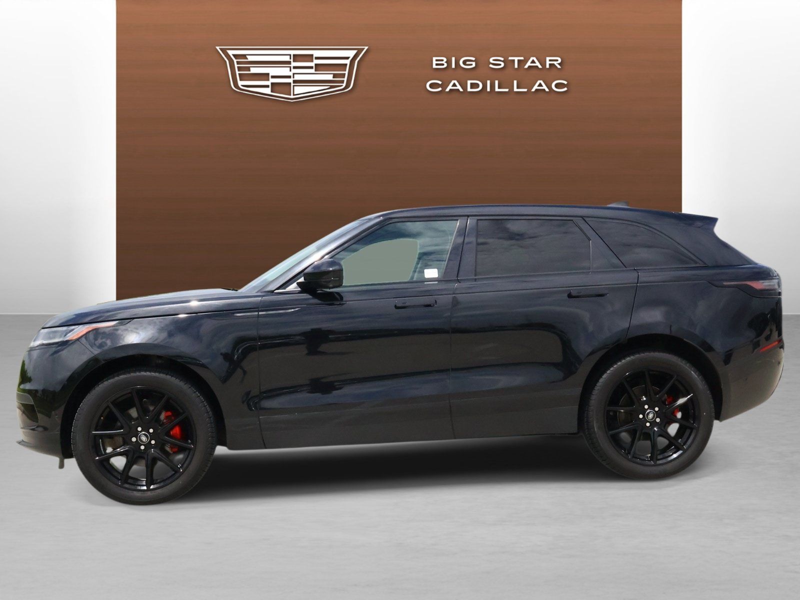 Used 2024 Land Rover Range Rover Velar S AWD/4WD image 2