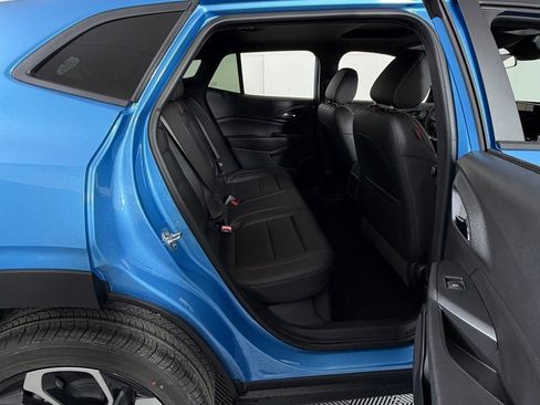 New 2026 Chevrolet Trax RS w/ Sunroof Package image 9