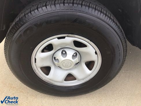 Used 2022 Toyota Tacoma SR image 7