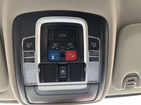 Used 2024 RAM 3500 Laramie w/ Towing Technology Group AWD/4WD image 13