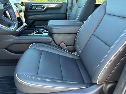 New 2026 GMC Yukon XL Elevation image 22