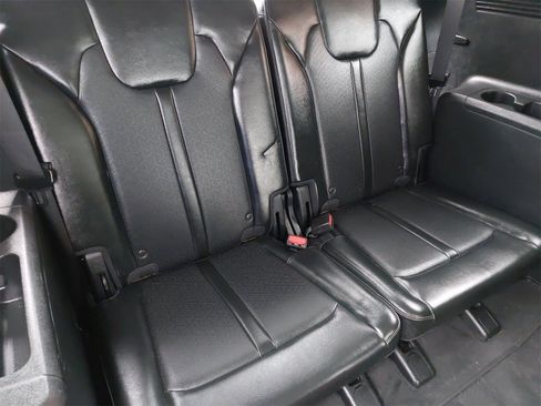 Certified 2021 Kia Sorento SX image 12