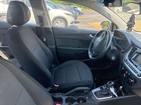 Used 2018 Hyundai Accent FWD image 4