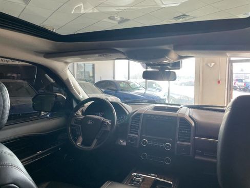 Used 2018 Ford Expedition Platinum image 31
