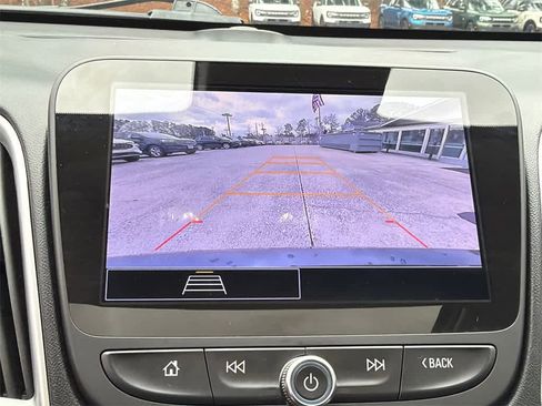 Used 2024 Chevrolet Malibu LT image 29