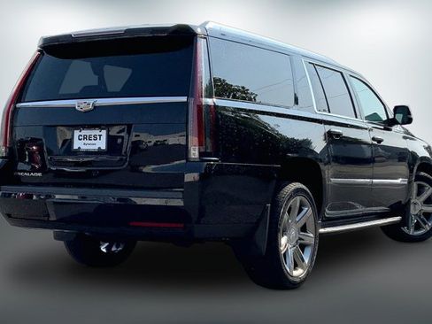 Used 2017 Cadillac Escalade ESV Luxury AWD/4WD image 13
