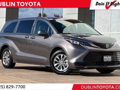 Used 2021 Toyota Sienna LE