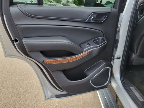 Used 2016 Chevrolet Tahoe LTZ RWD image 14