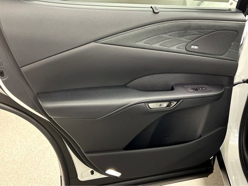 New 2026 Lexus RX 450h AWD image 18