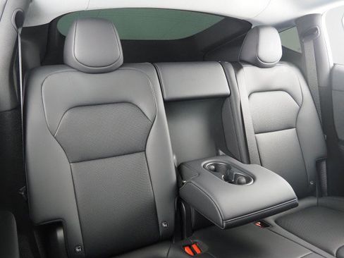 Used 2026 Tesla Model Y Long Range RWD image 18