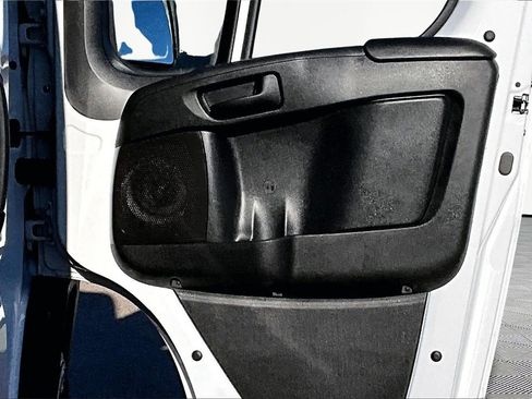 Used 2024 RAM ProMaster 2500 w/ Convenience Group image 22