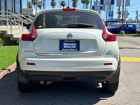 Used 2012 Nissan Juke SV w/ Chrome Pkg FWD image 6